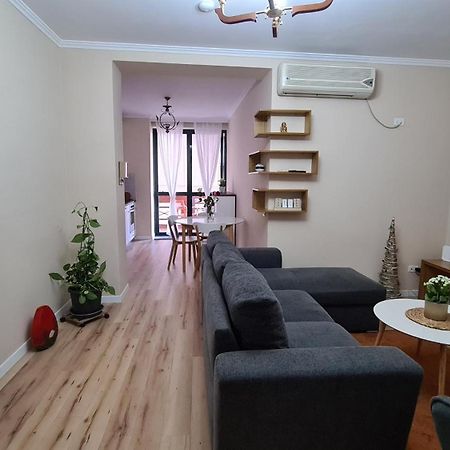טיראנה Family-Friendly Apt At 21 Dhjetori W/Self Check-In מראה חיצוני תמונה
