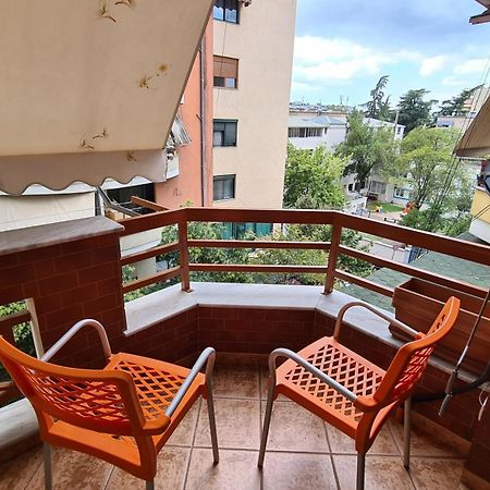 טיראנה Family-Friendly Apt At 21 Dhjetori W/Self Check-In מראה חיצוני תמונה