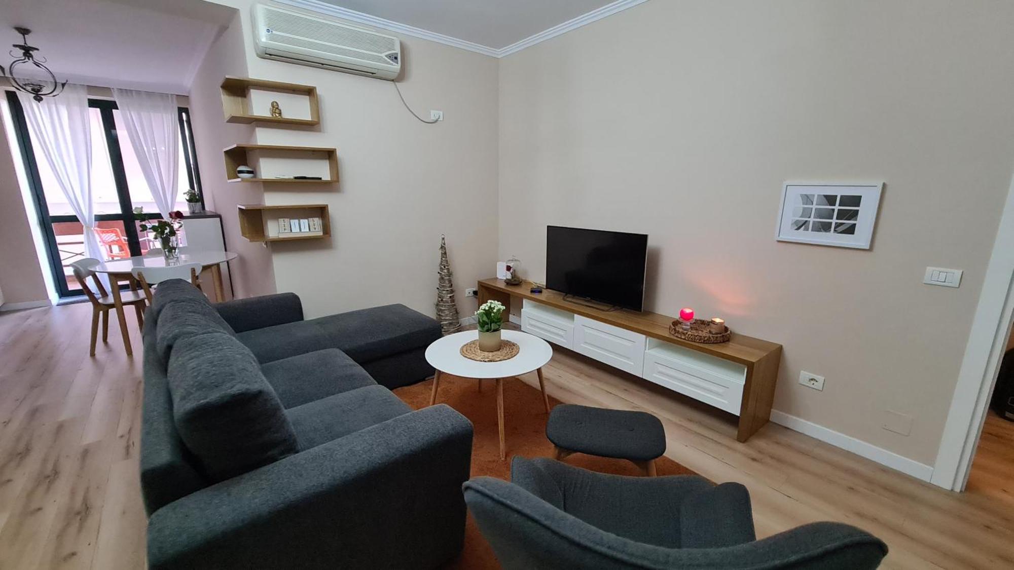 טיראנה Family-Friendly Apt At 21 Dhjetori W/Self Check-In מראה חיצוני תמונה